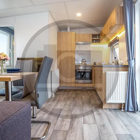 Tiny Haus 17 Am Brombachsee Holiday home Pleinfeld